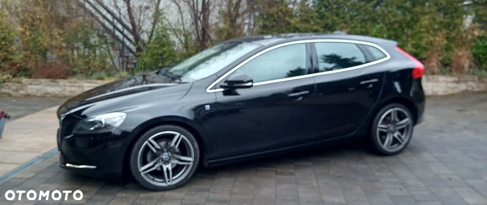 Volvo V40 D2 Drive-E Ocean Race - 3