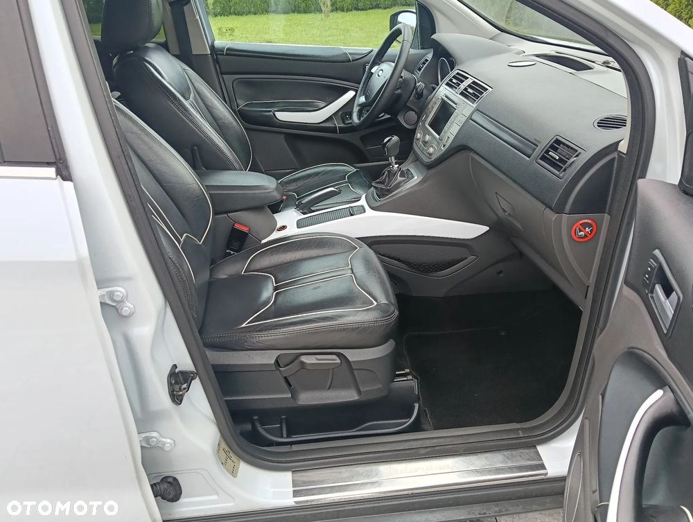 Ford Kuga - 7