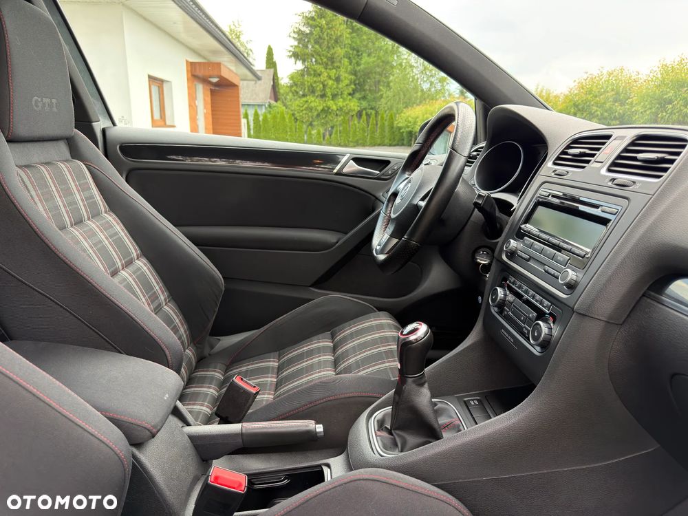 Volkswagen Golf 2.0 GTI - 37