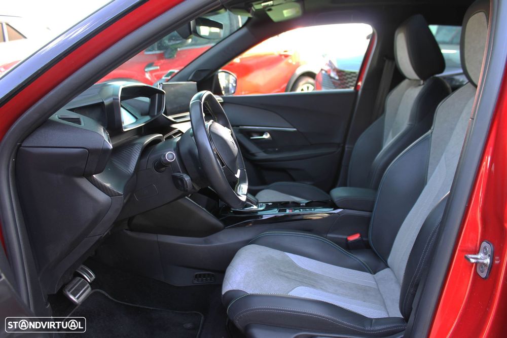 Peugeot e-2008 50 kWh GT - 47