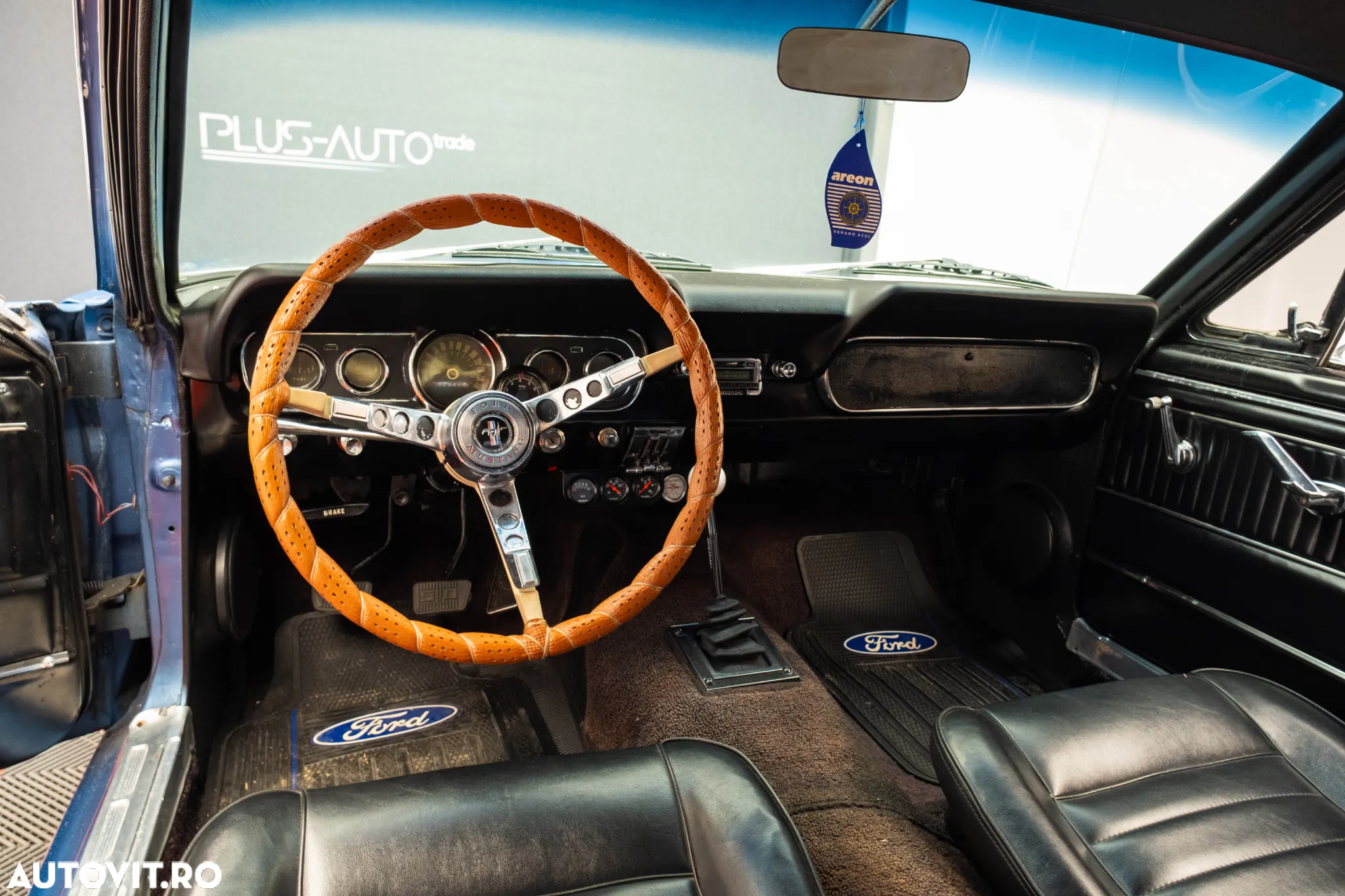 Ford Mustang - 20