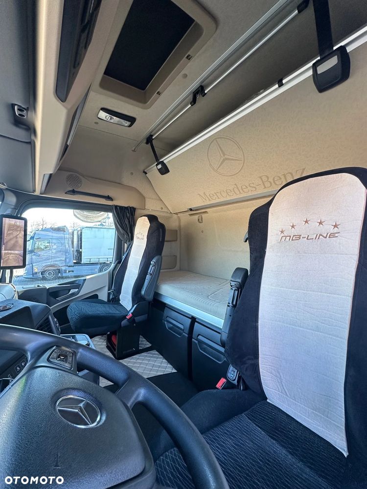 Mercedes-Benz 1845 - 10