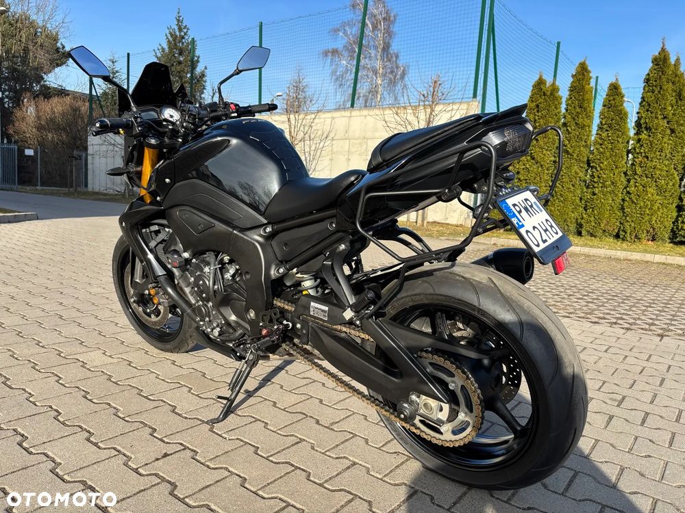 Yamaha FZ8 - 4