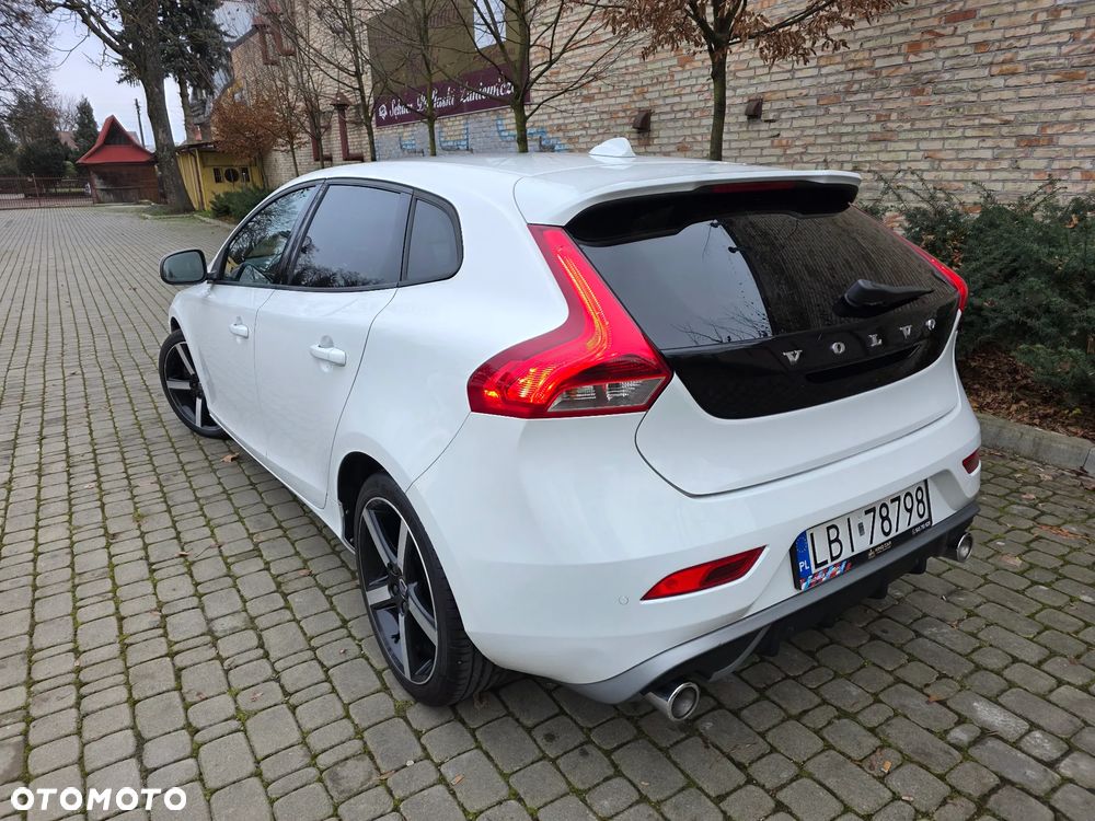 Volvo V40 D4 Geartronic RDesign - 3