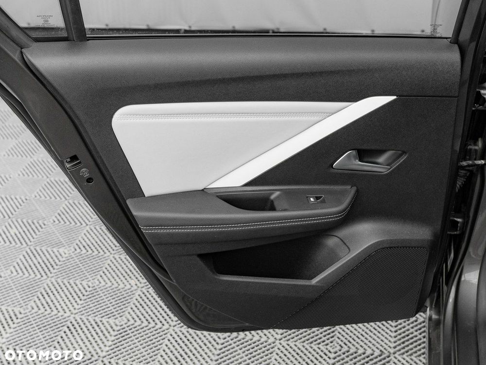 Opel Astra VI 1.2 T Elegance S&S - 23