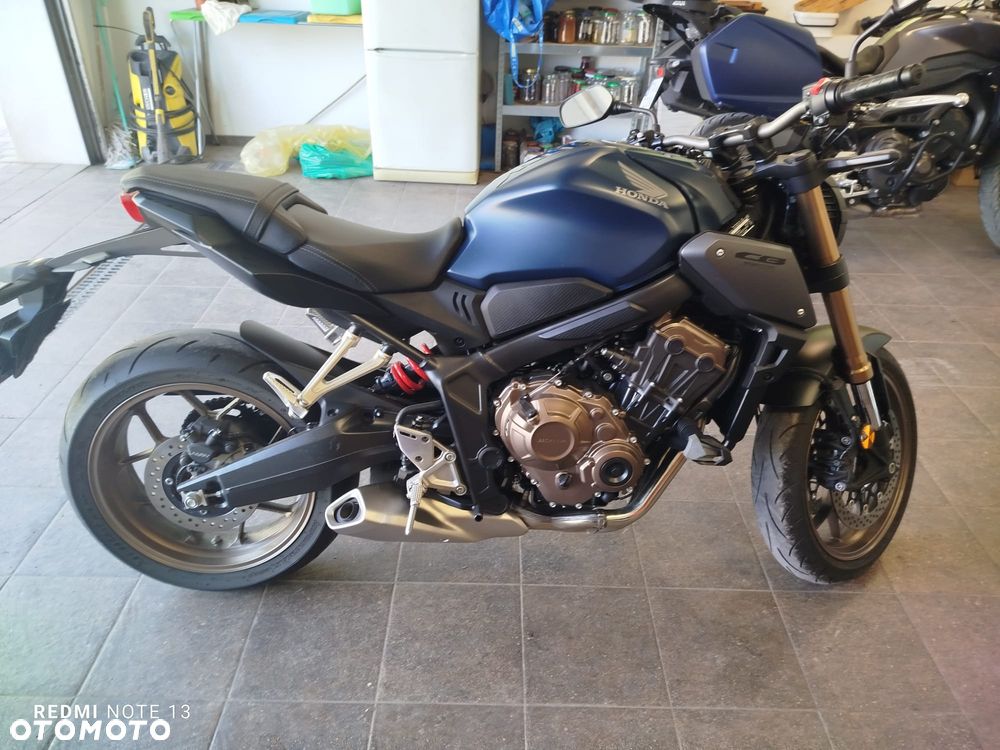 Honda CB - 8