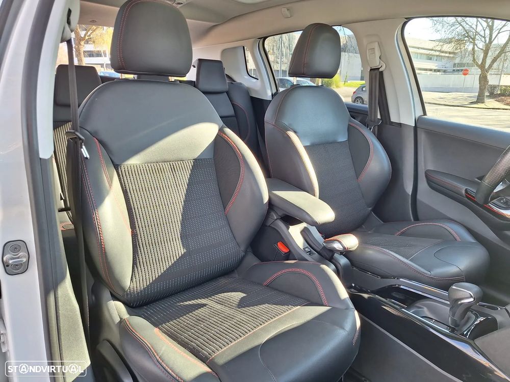 Peugeot 2008 PureTech 110 Stop&Start EAT6 GT-Line Edition - 15