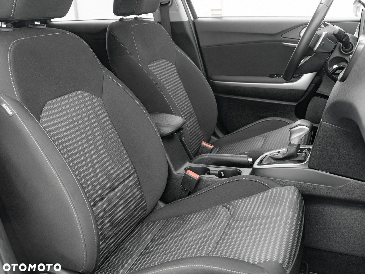 Kia Ceed 1.5 T-GDI M DCT - 34