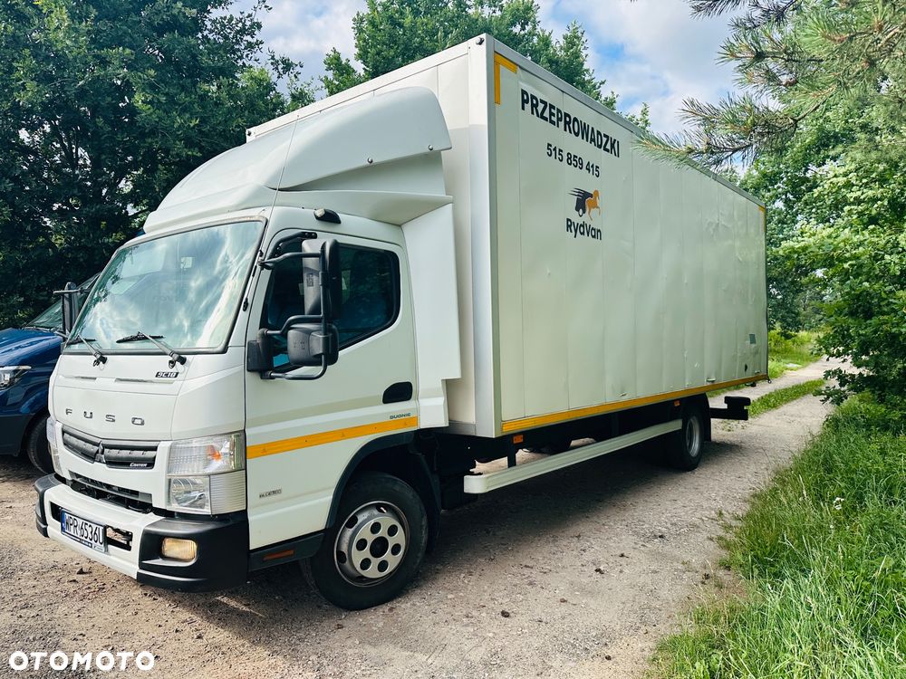 Mitsubishi Fusso Canter - 1