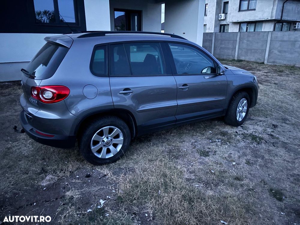 Volkswagen Tiguan - 14