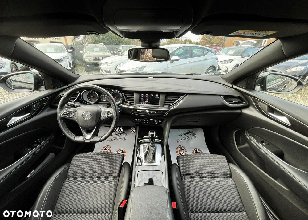 Opel Insignia 2.0 CDTI Elegance S&S - 10