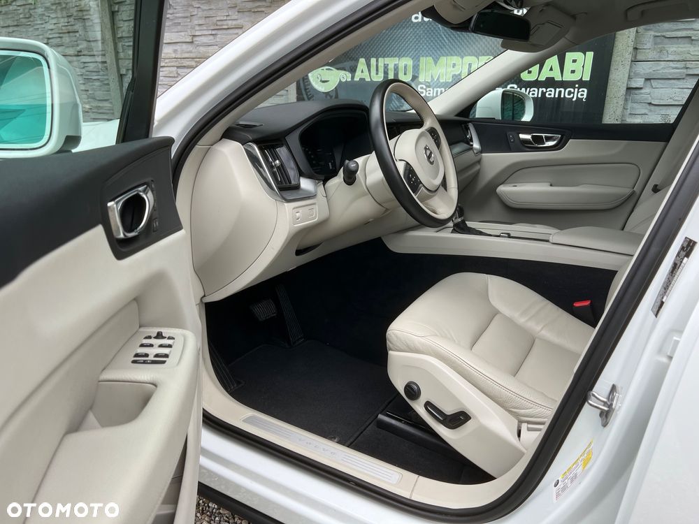 Volvo XC 60 T5 AWD Geartronic Momentum - 13