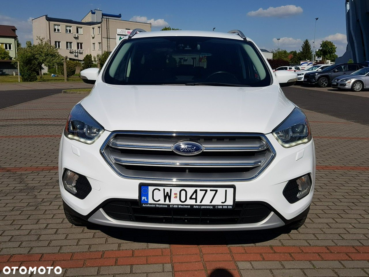 Ford Kuga 2.0 TDCi 2x4 Business Edition - 2