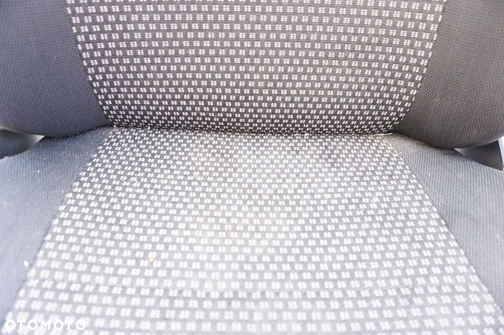 FOTEL PASAŻERA PRAWY PRZÓD MERCEDES SPRINTER W906 - 2