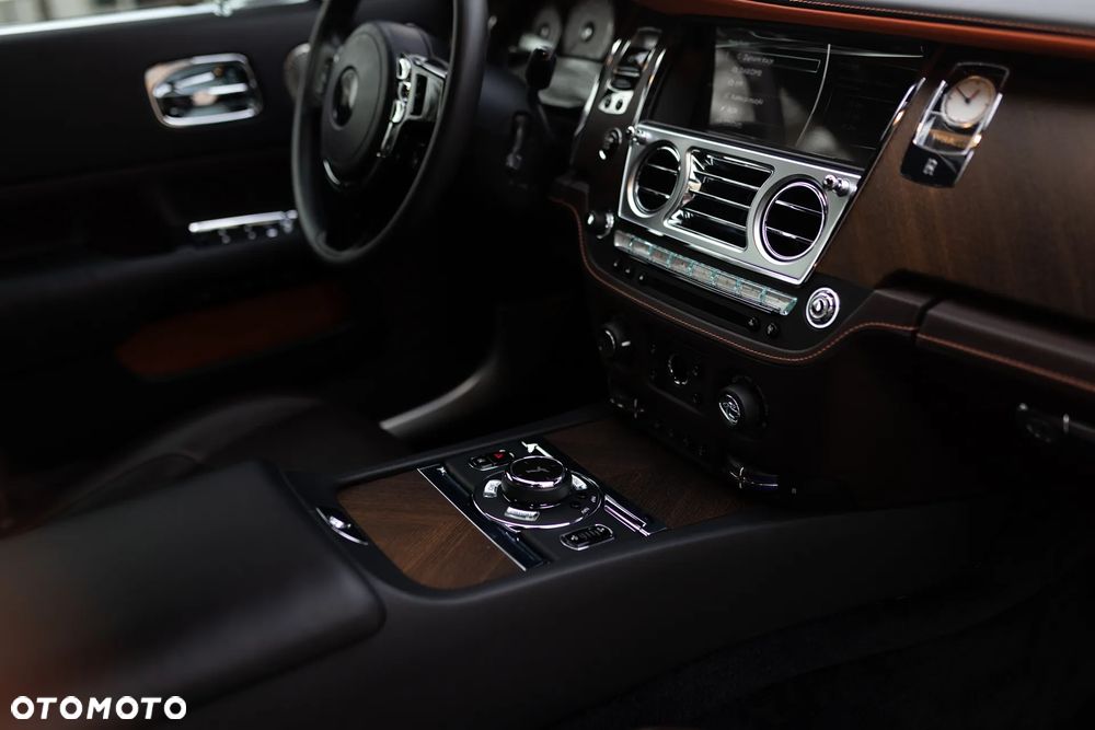 Rolls-Royce Wraith Standard - 23