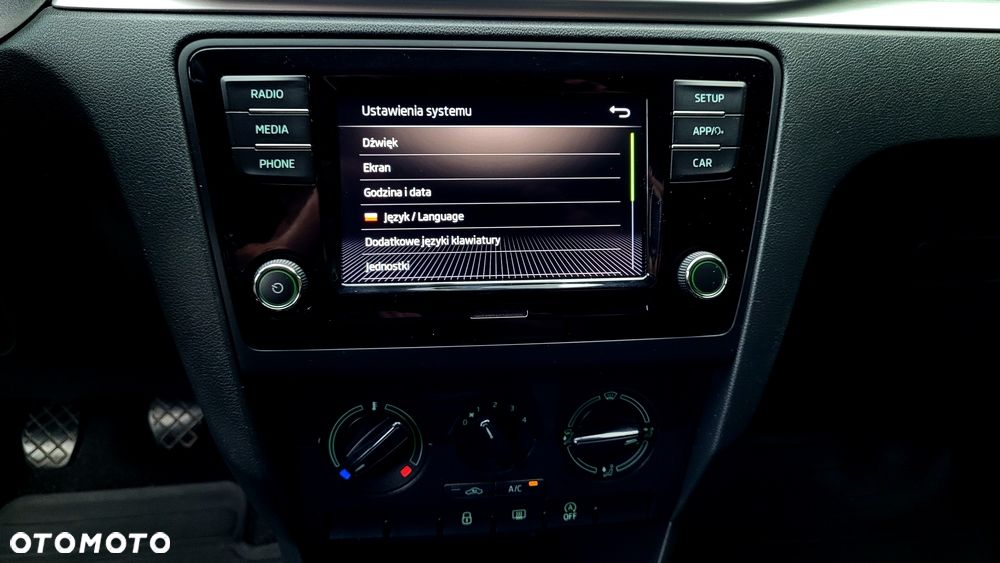 Skoda RAPID 1.0 TSI Style - 21