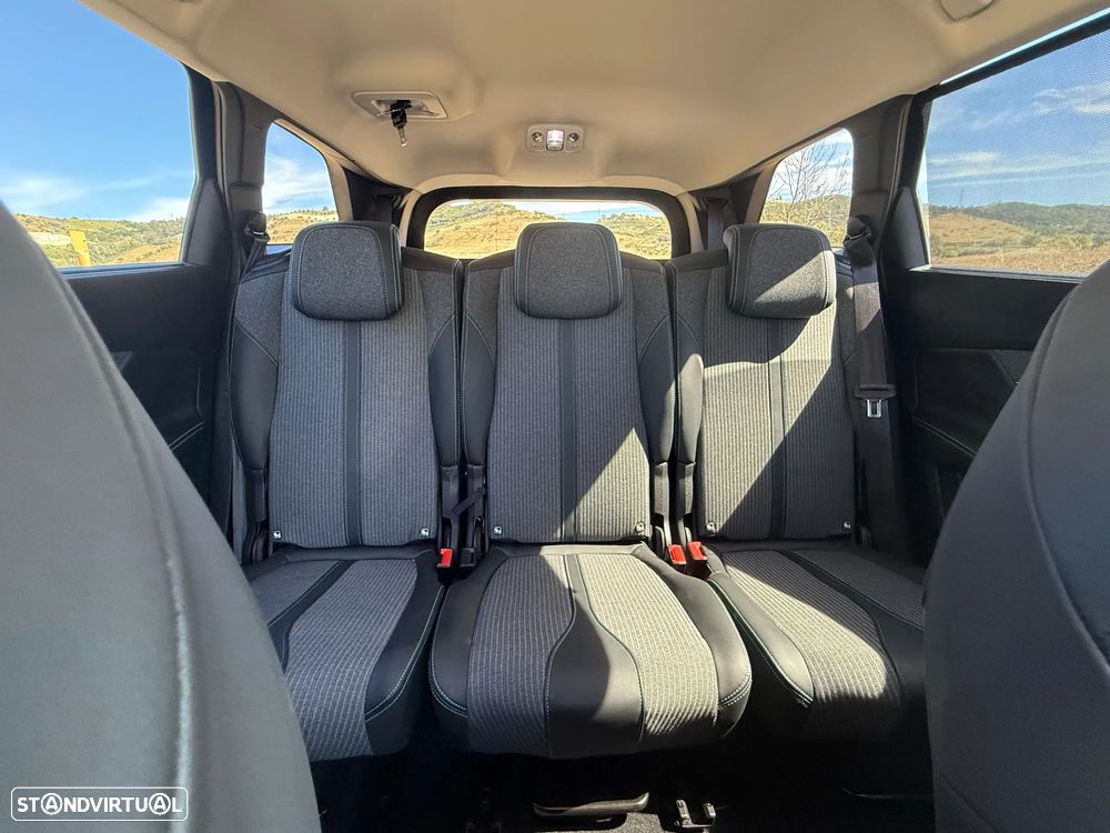 Peugeot 5008 1.5 BlueHDi Allure EAT8 - 6