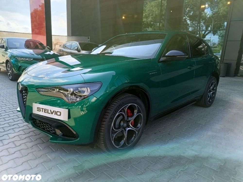 Alfa Romeo Stelvio - 2
