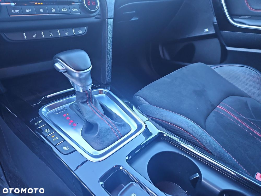 Kia ProCeed 1.6 T-GDI GT DCT - 15