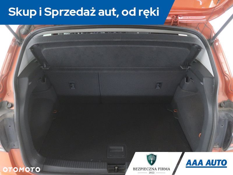 Volkswagen T-Cross - 15