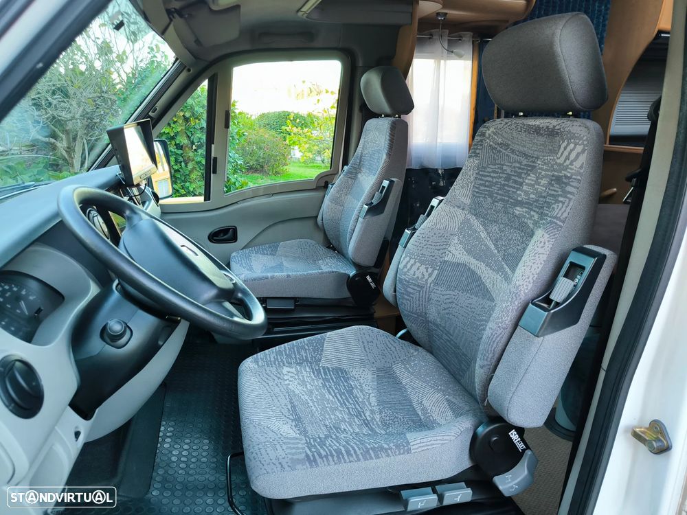 Pilote Explorateur Renault master 3.0 Dci - 8