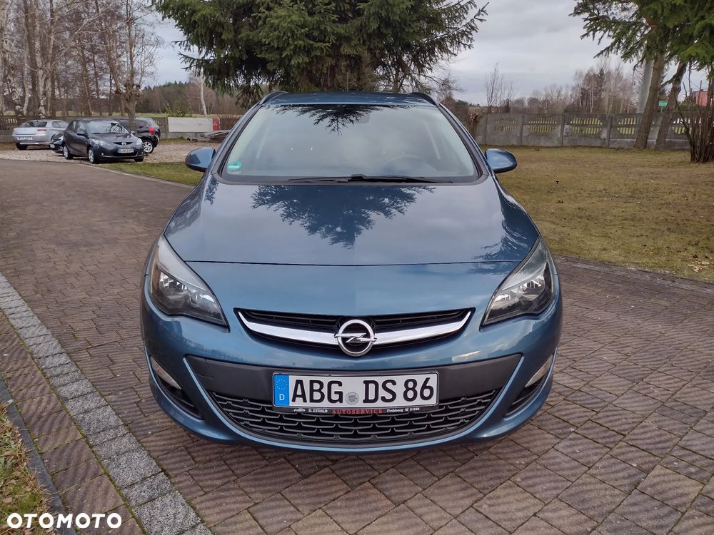 Opel Astra 1.4 Turbo Exklusiv - 11