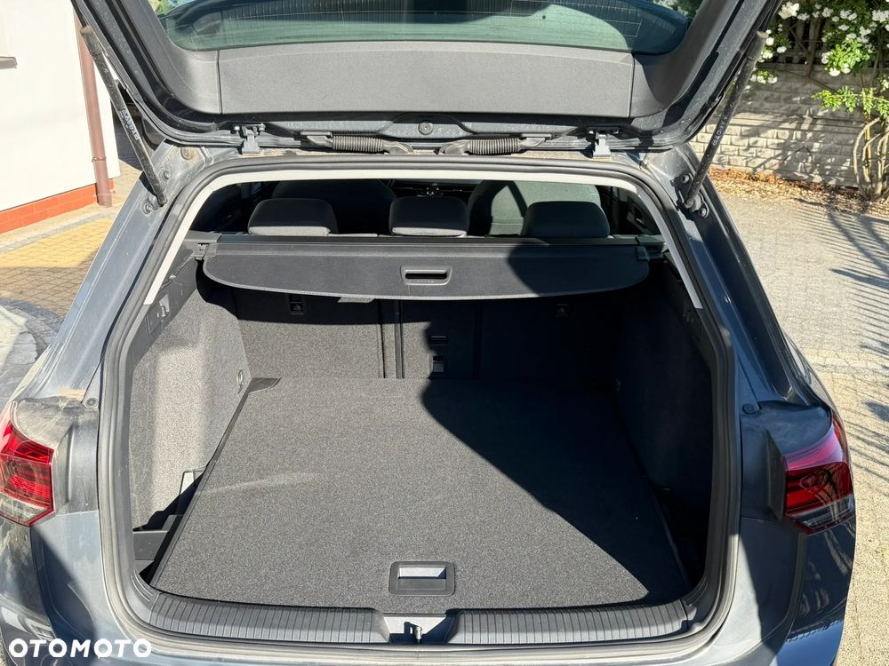 Volkswagen Golf 2.0 TDI SCR Life - 13