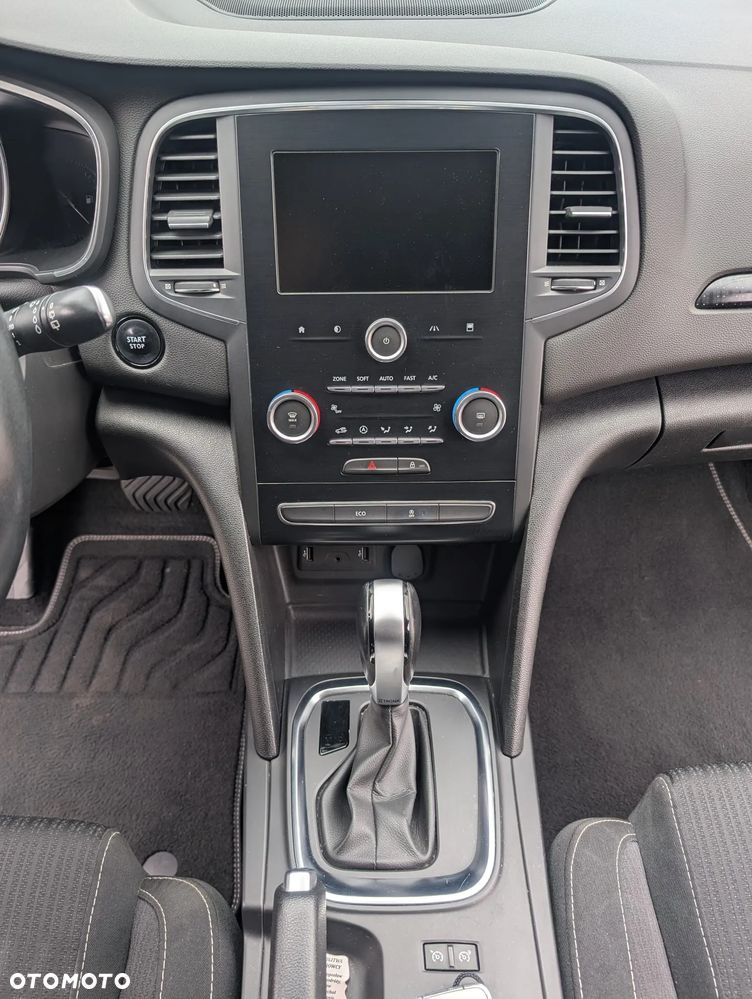 Renault Megane 1.5 dCi Zen EDC - 7