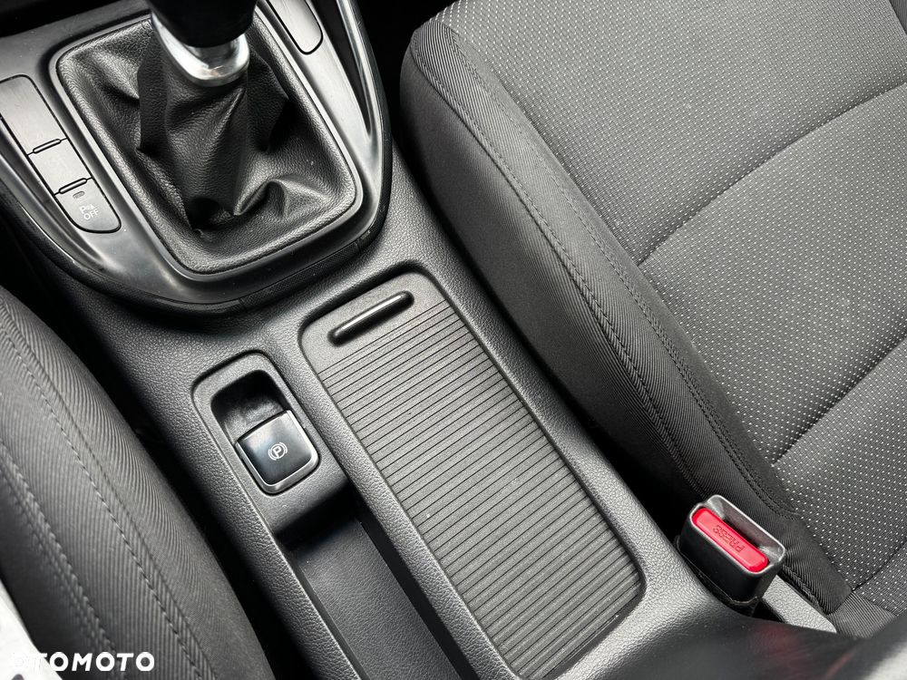 Kia Carens 1.6 GDI Edition 7 - 32
