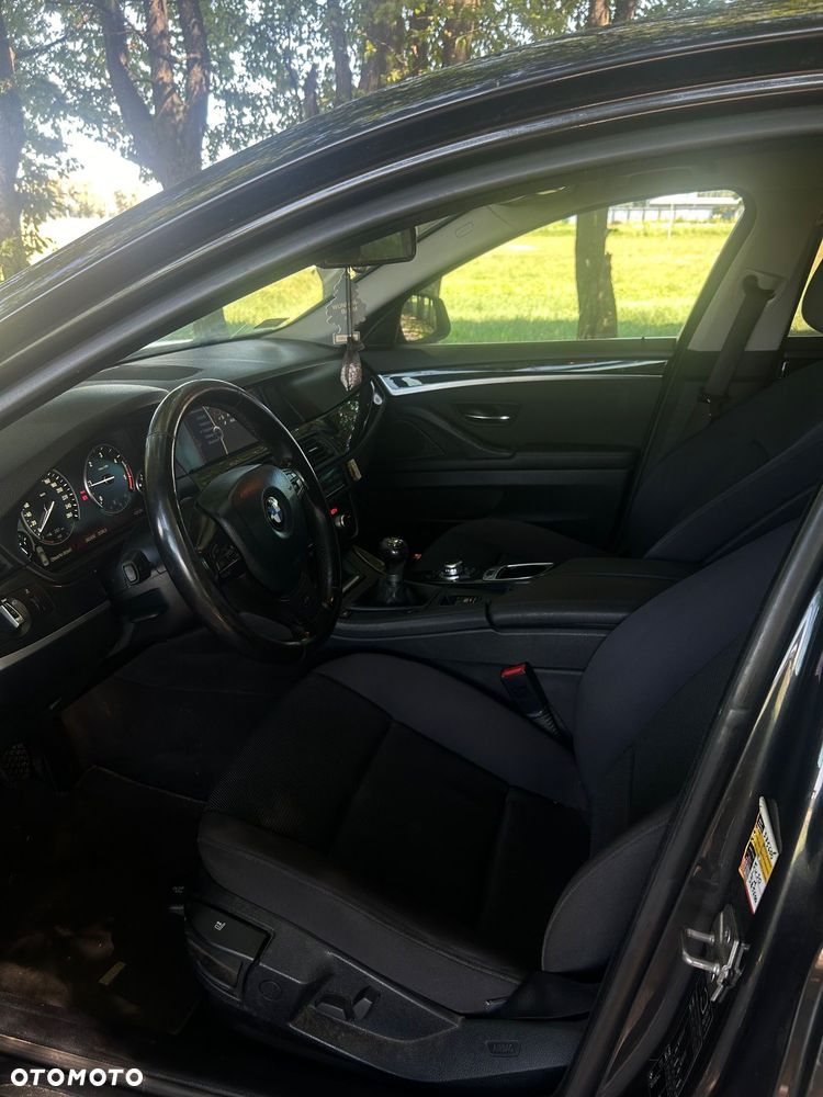 BMW Seria 5 520d - 8