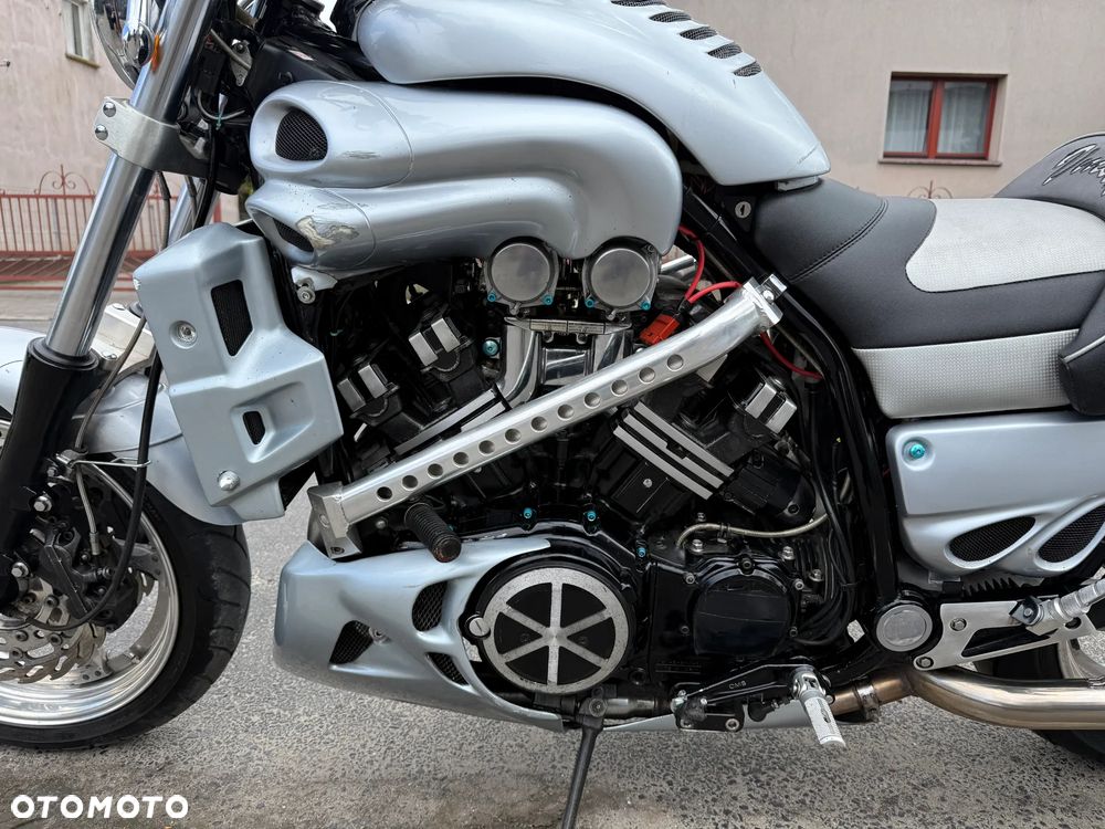 Yamaha V-MAX - 20