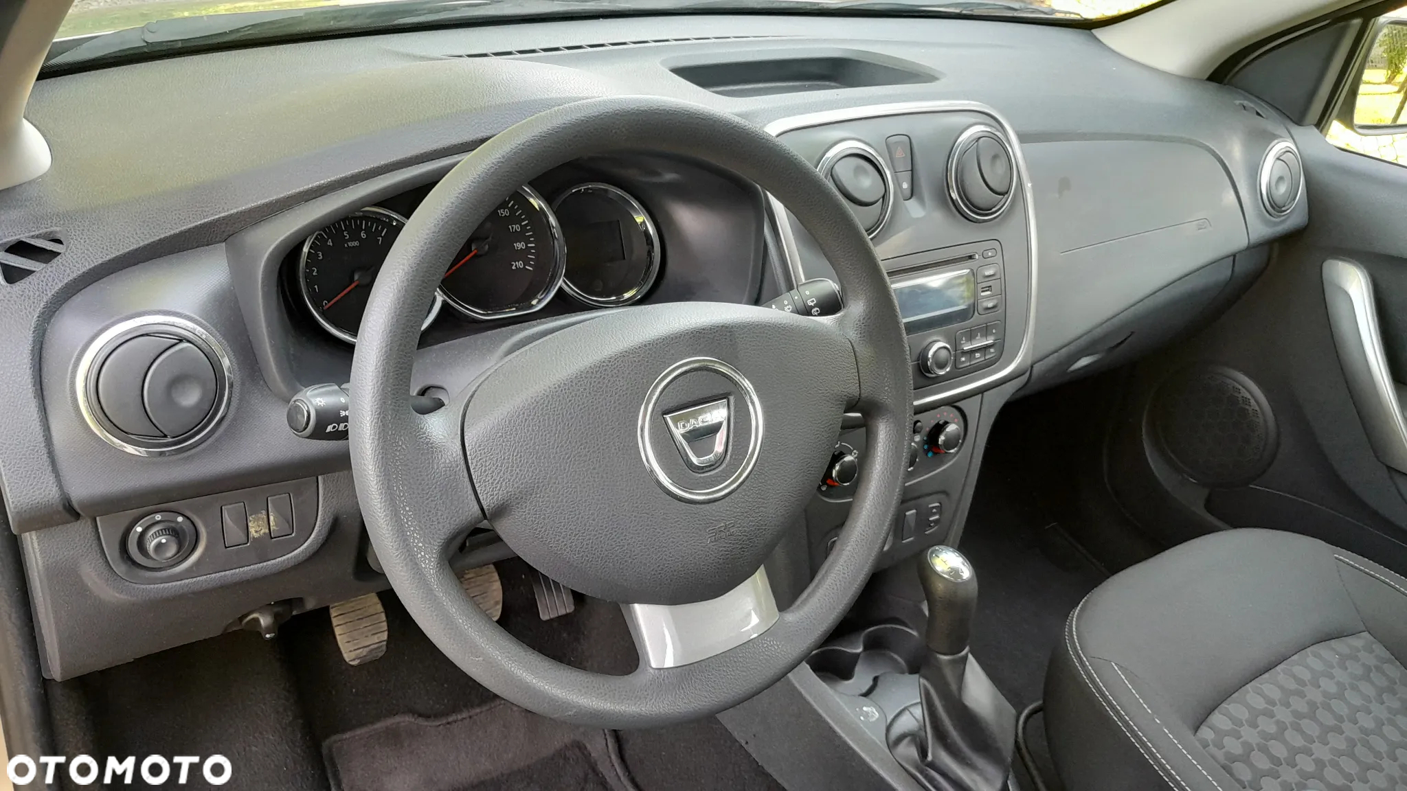 Dacia Sandero - 12