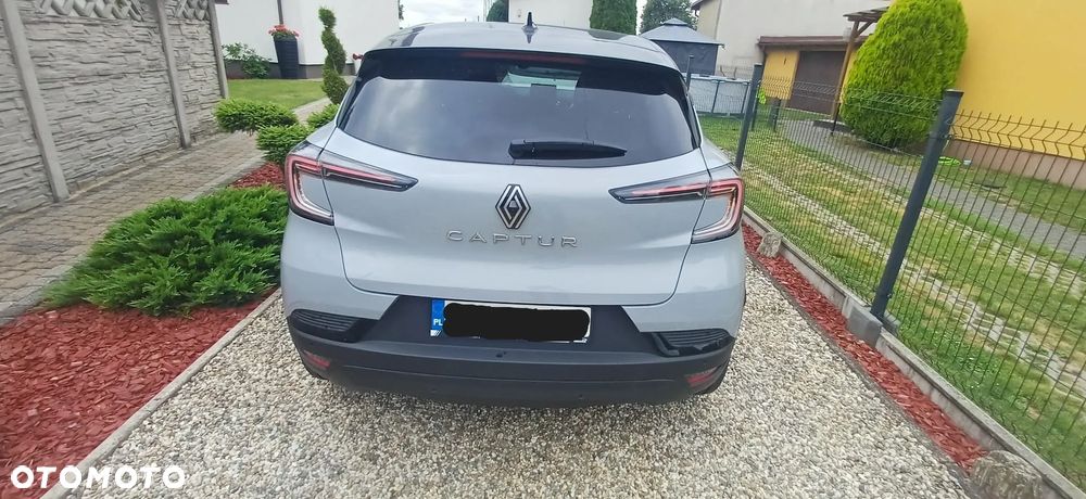 Renault Captur 1.3 TCe mHEV Techno EDC - 4