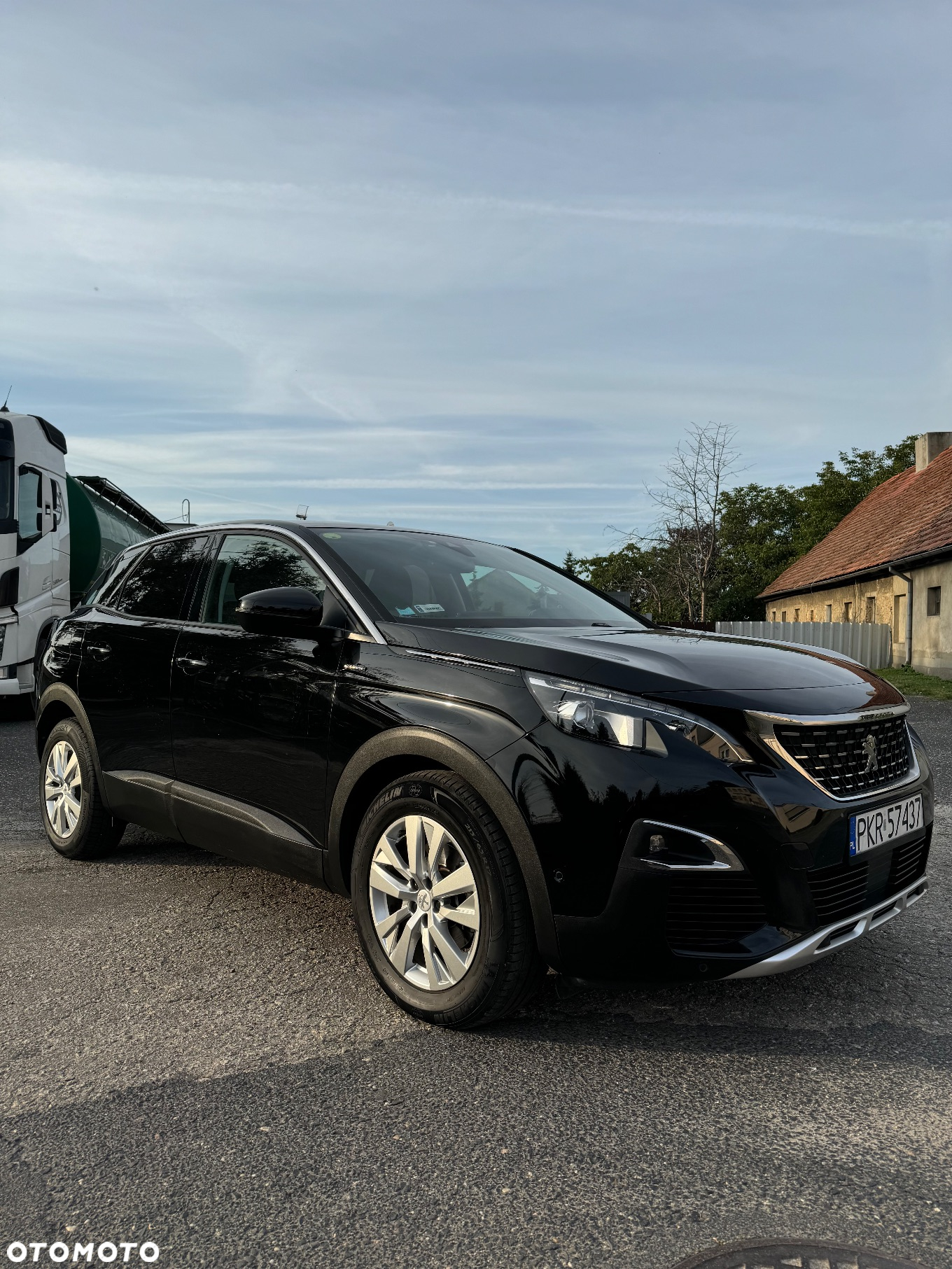 Peugeot 3008 1.5 BlueHDi Active S&S EAT8 - 4