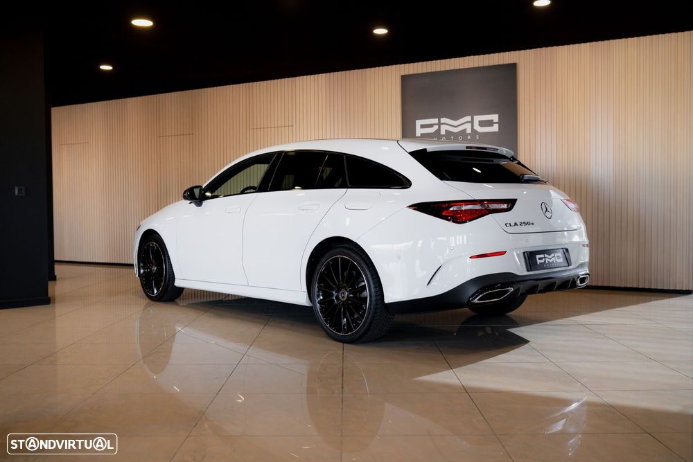 Mercedes-Benz CLA 250 e Shooting Brake AMG Line - 3