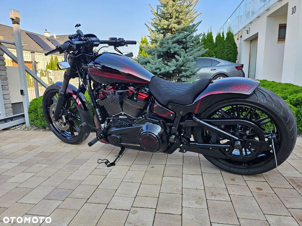Harley-Davidson FXSB Breakout - 3