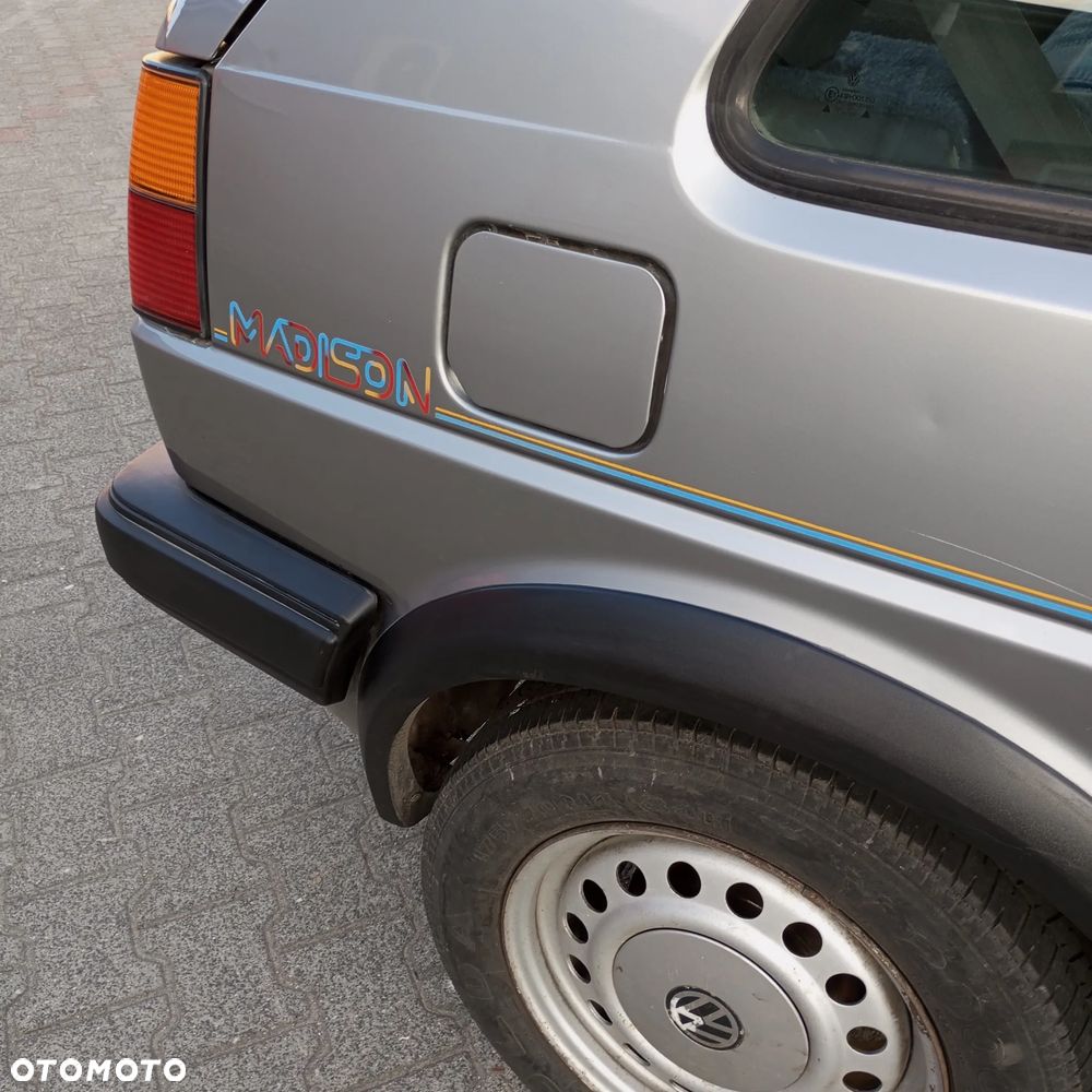 Volkswagen Golf - 3