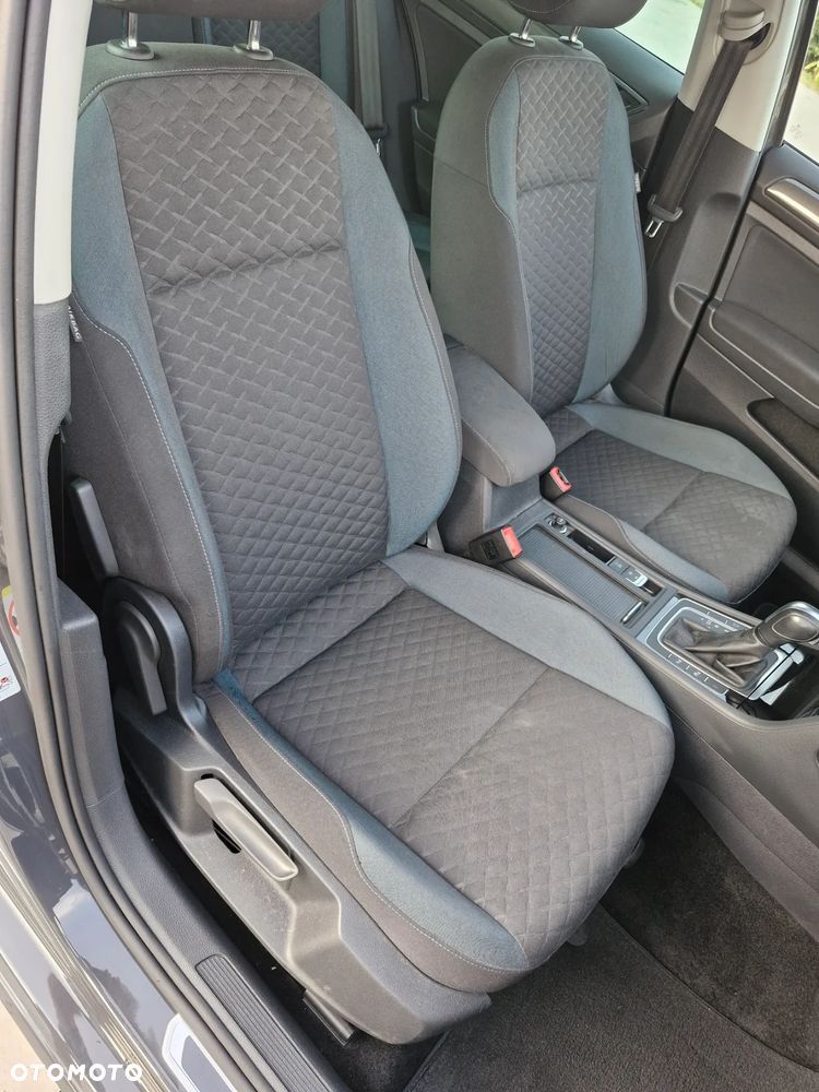 Volkswagen Golf - 20