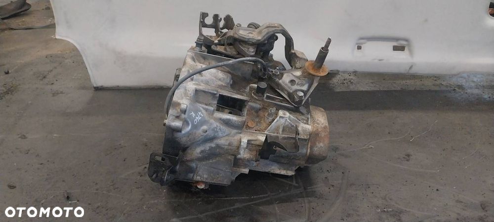 SKRZYNIA BIEGÓW CITROEN C8 2.0 HDI MANUAL 5 BIEGÓW 20LM24 - 5