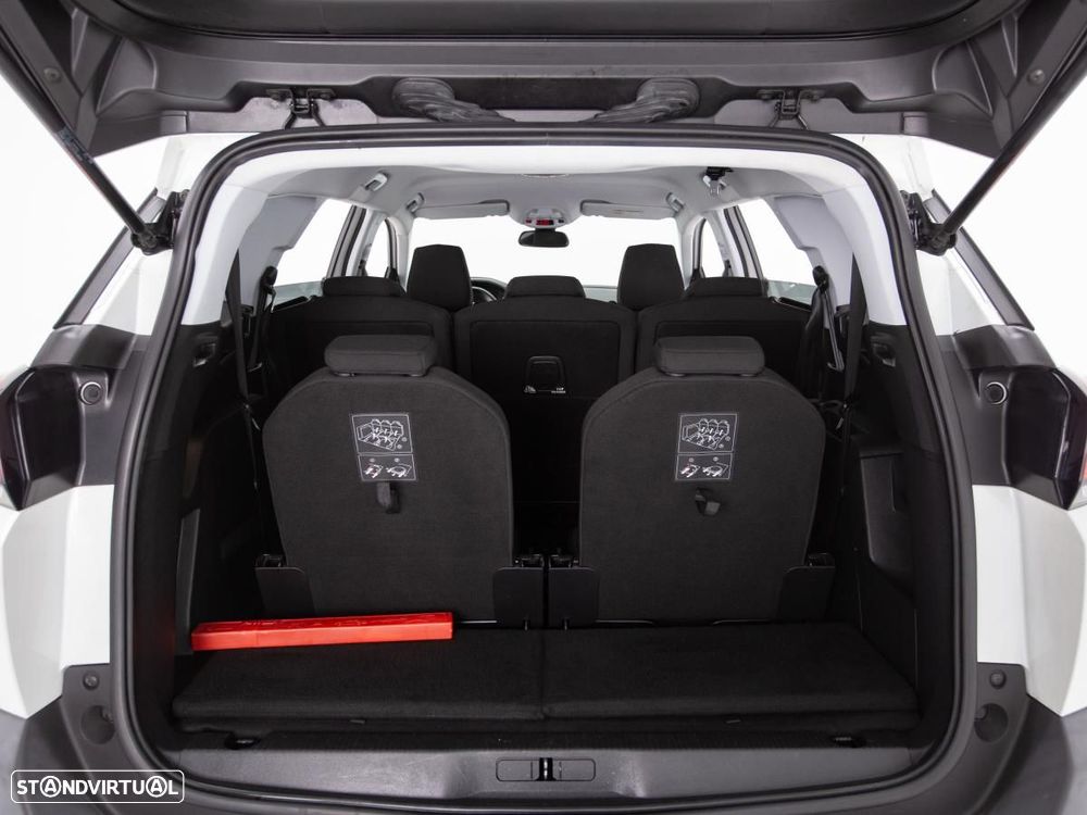 Peugeot 5008 - 12