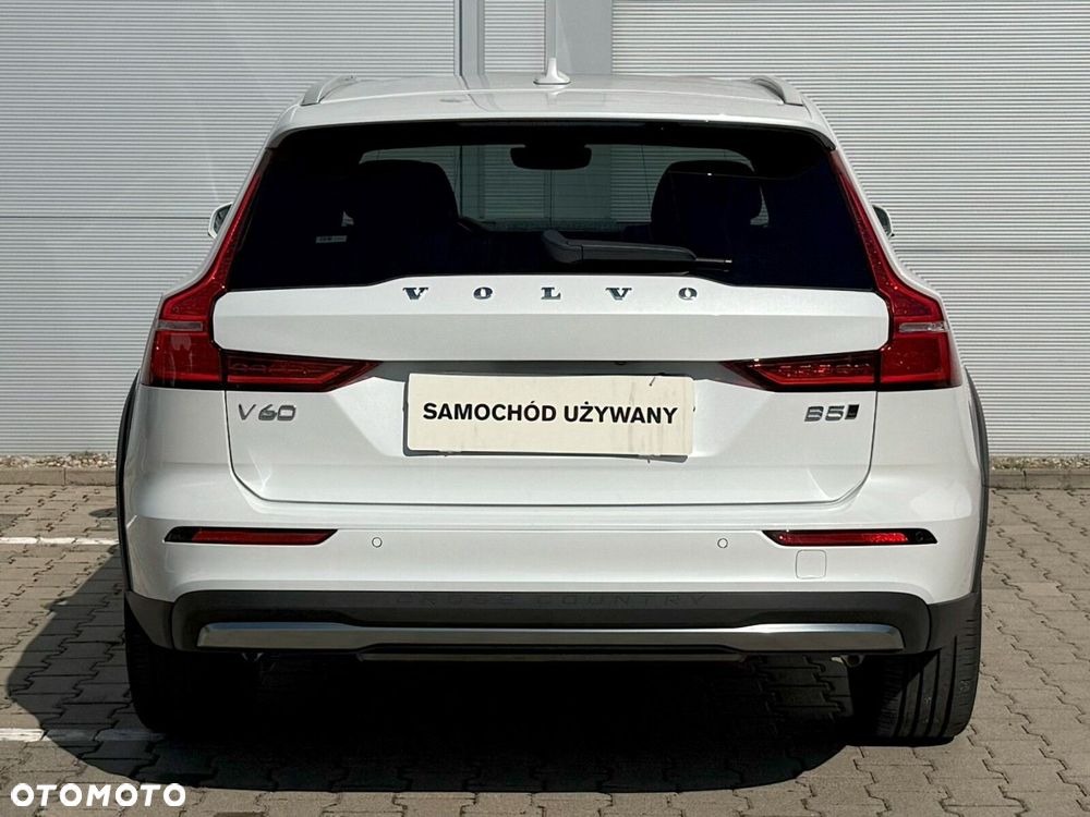 Volvo V60 Cross Country Plus B5 B AWD - 8