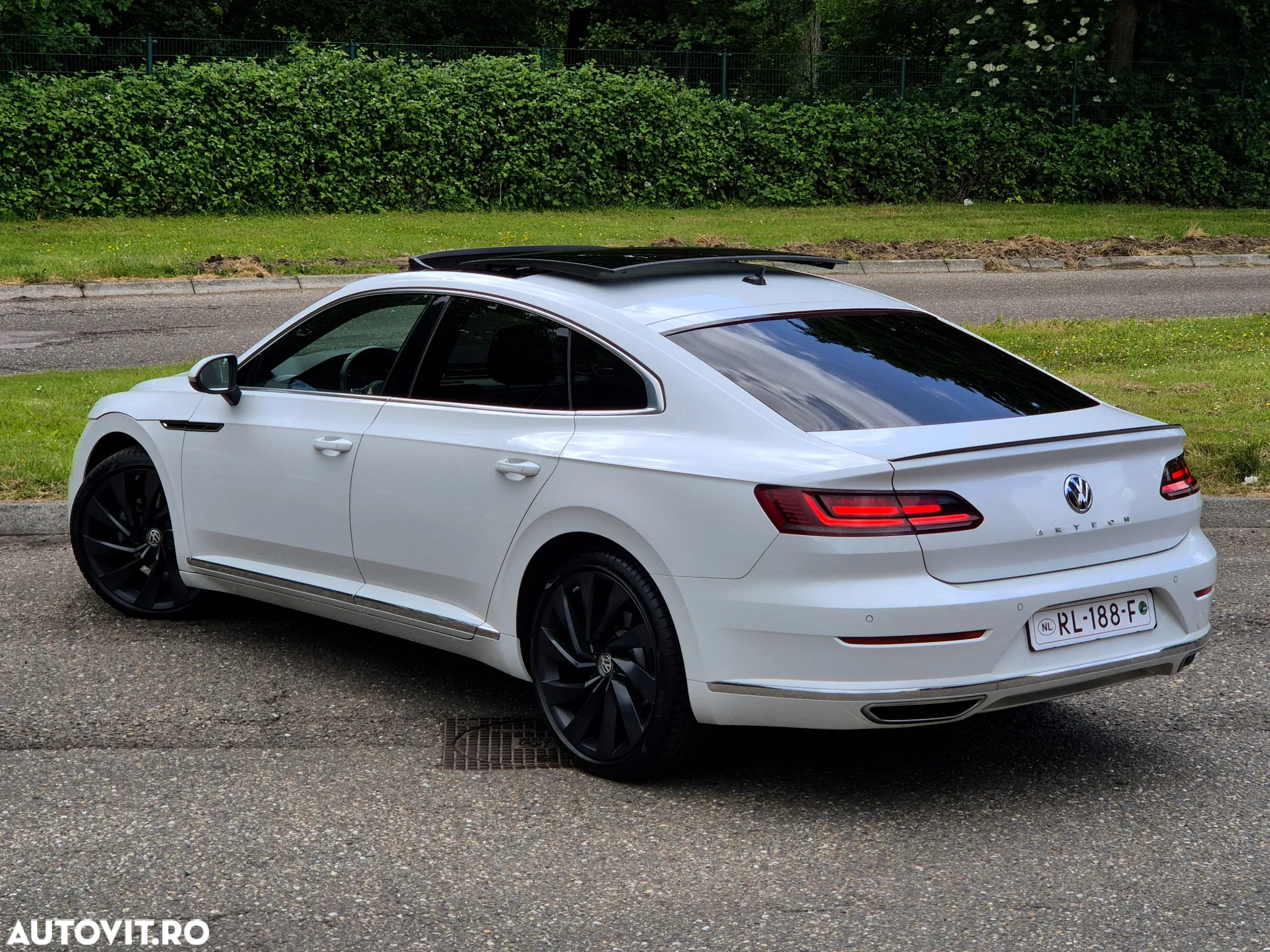 Volkswagen ARTEON 2.0 TDI DSG R-Line - 10