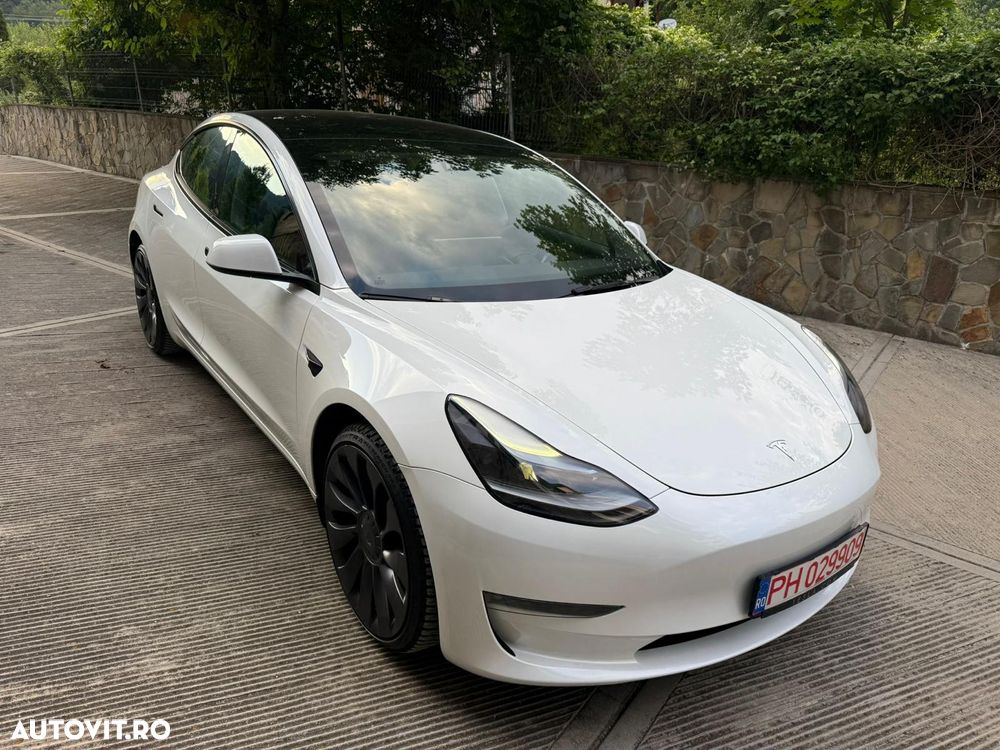 Tesla Model 3 Performance - 13