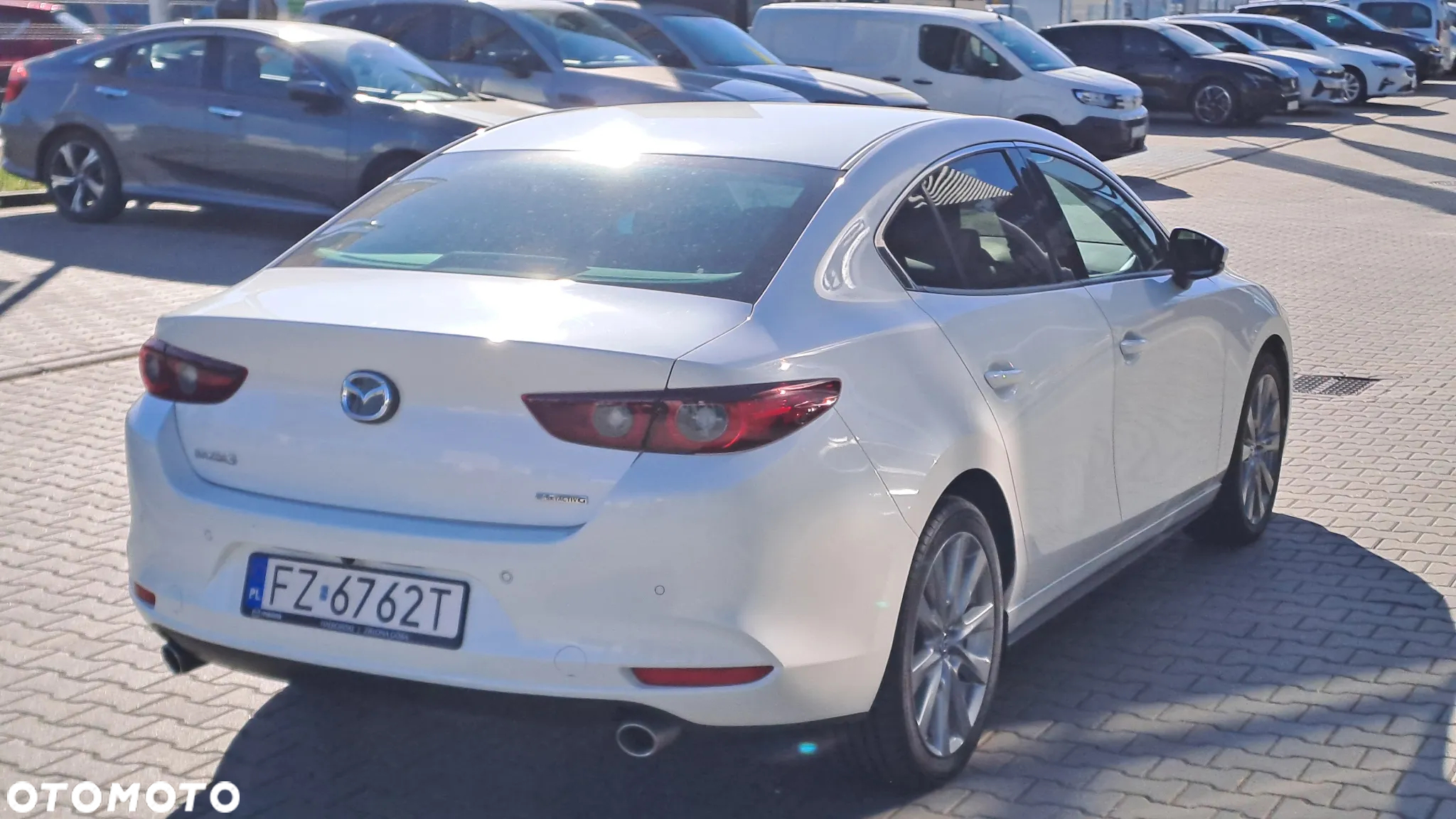 Mazda 3 - 4