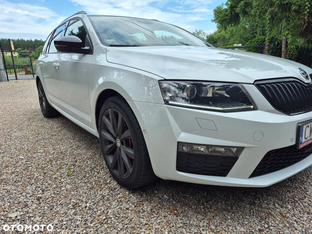 Skoda Octavia 2.0 TDI DSG RS - 13