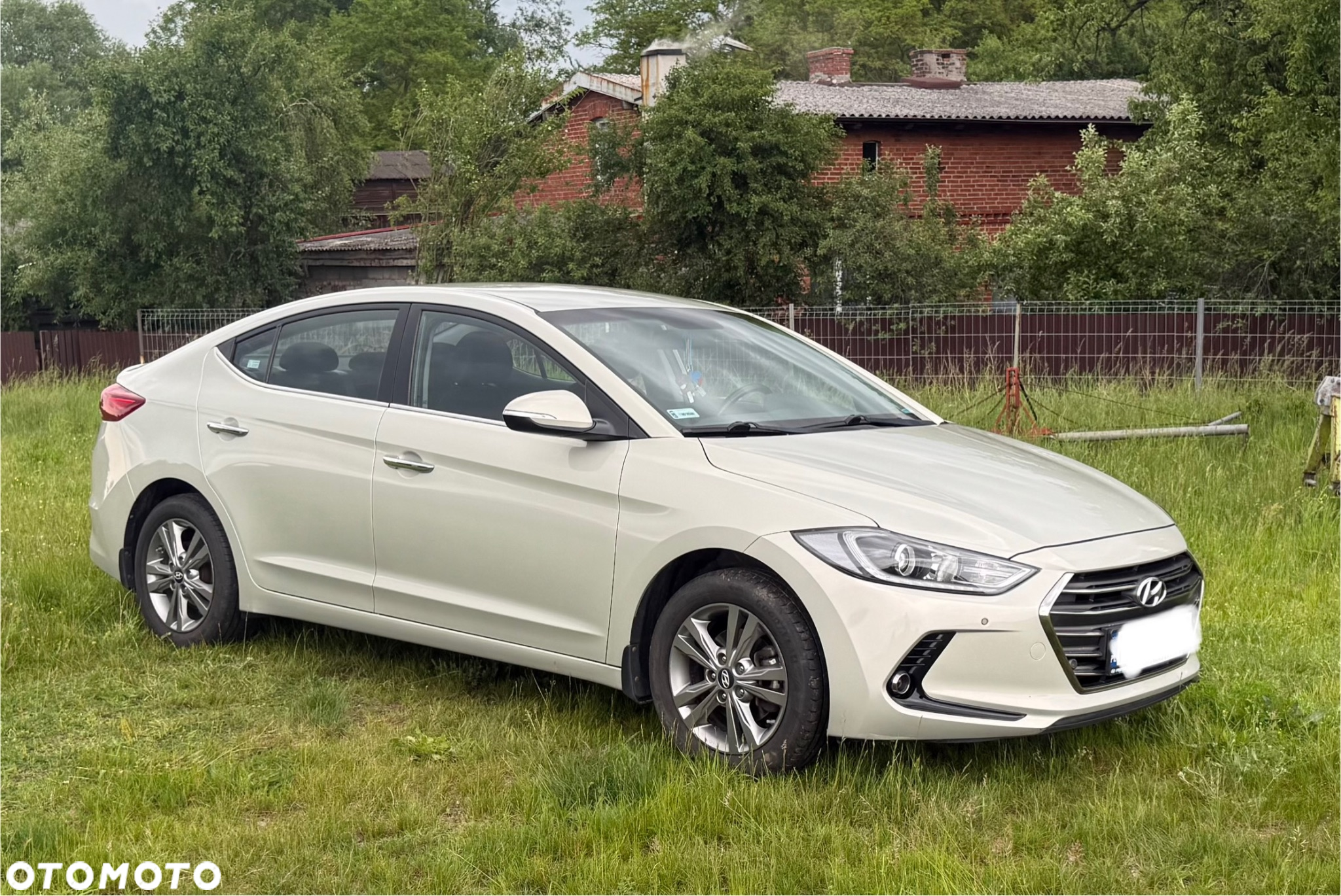 Hyundai Elantra 1.6 Premium - 2