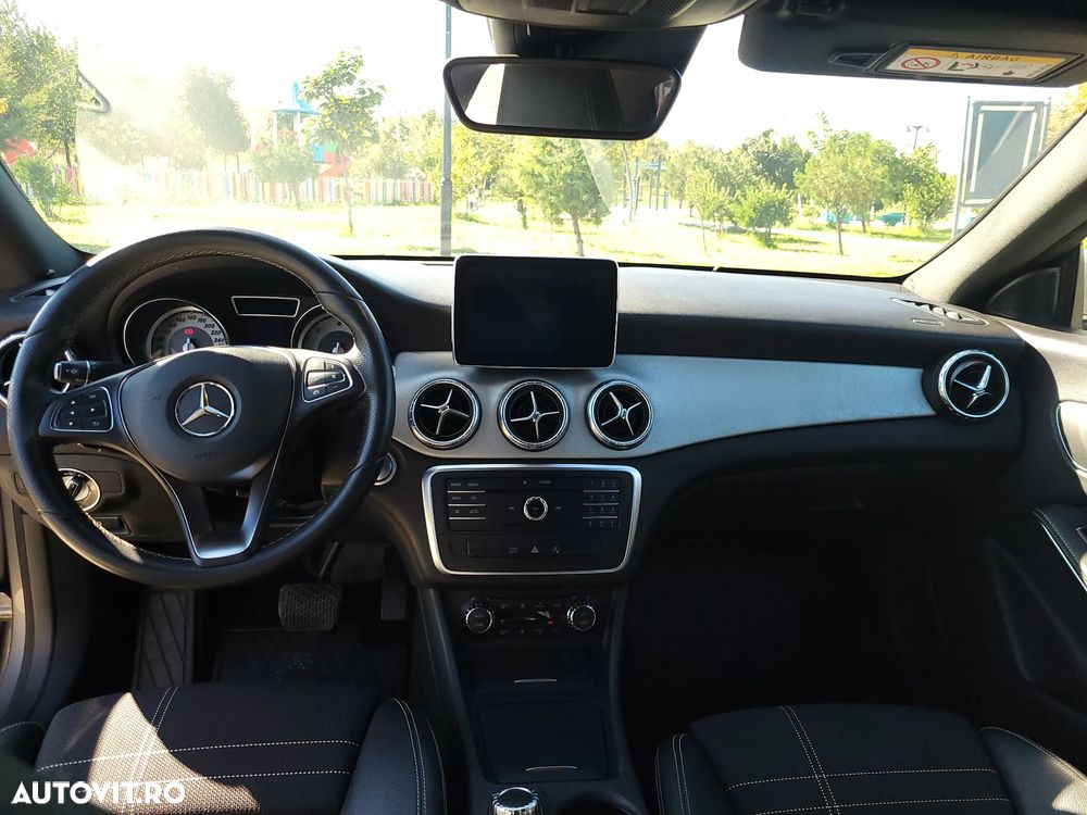 Mercedes-Benz CLA 220 d Aut. - 16