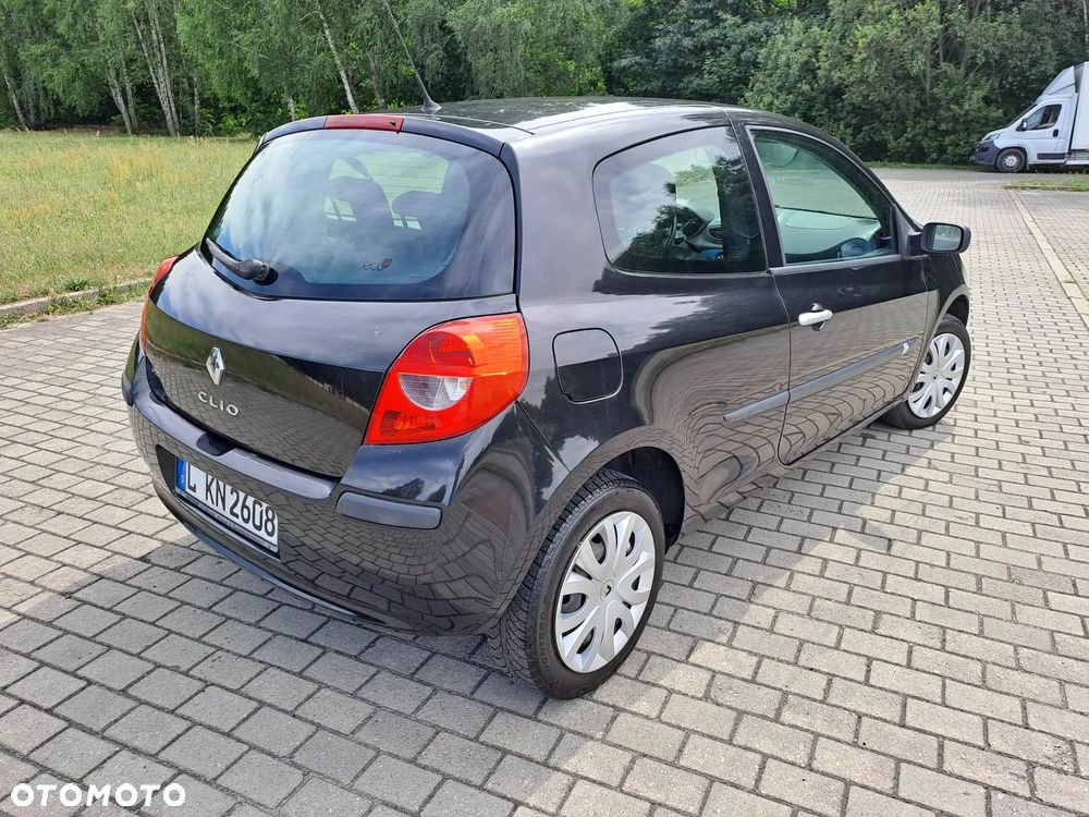 Renault Clio 1.2 16V 75 Dynamique - 6