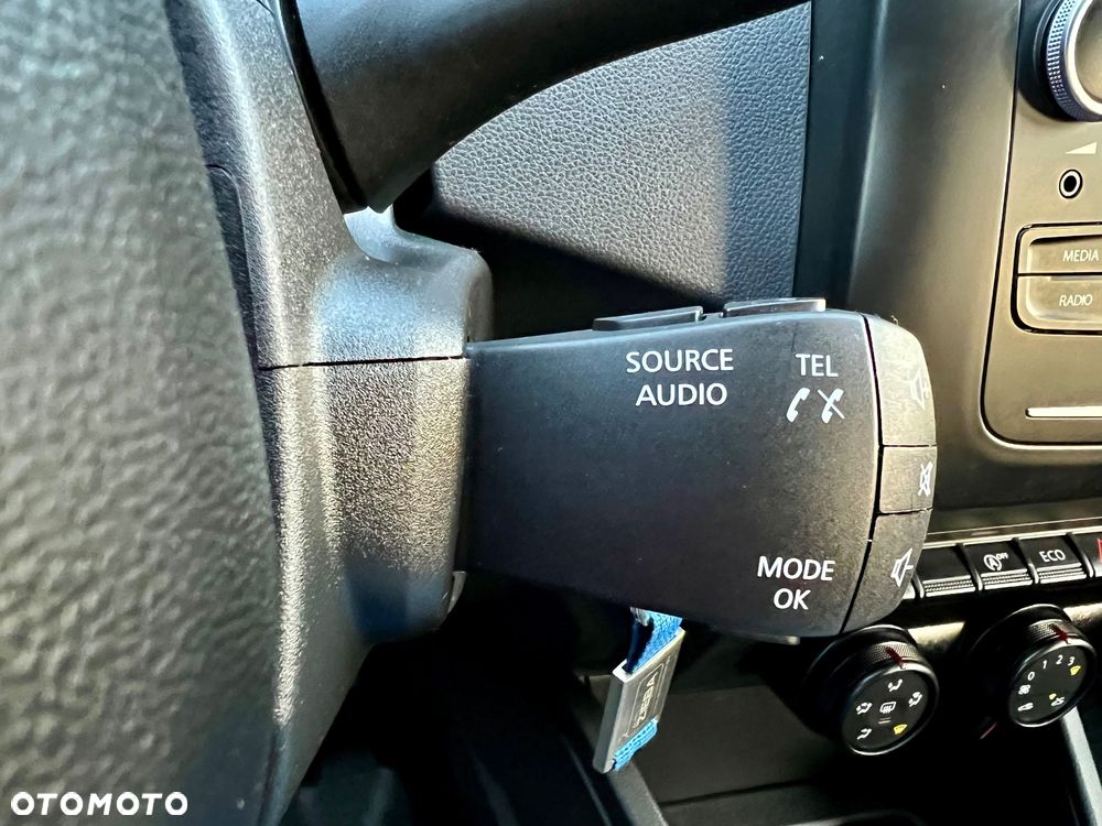 Dacia Duster 1.6 SCe Laureate S&S - 23