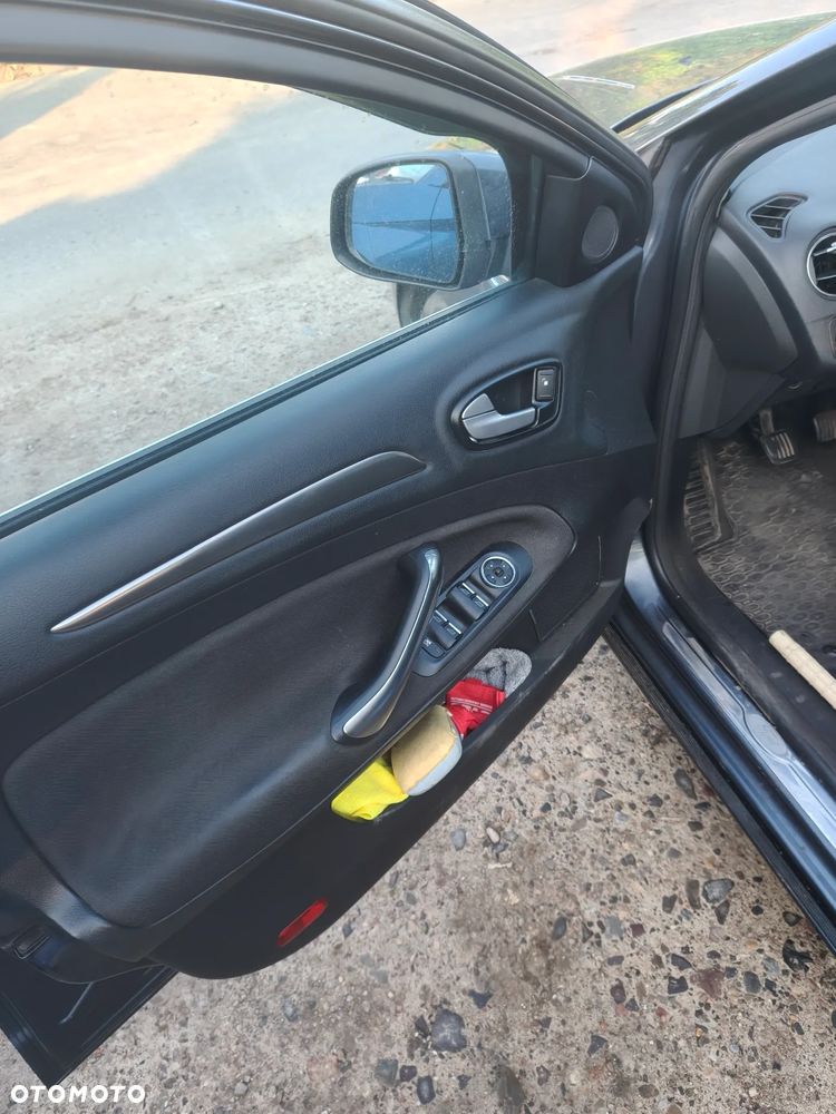 Ford Mondeo 2.0 Titanium X - 3